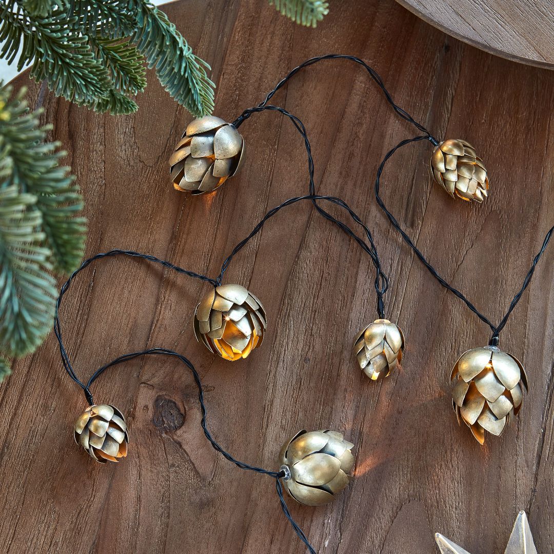 Pine Cone Gold Fairy Lights - sparkle.lighting