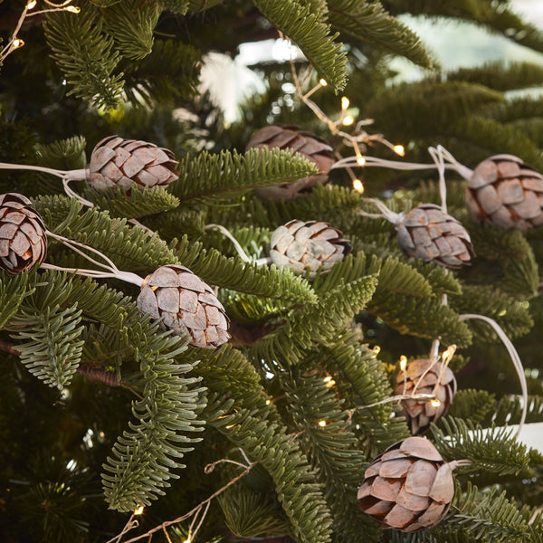 Pine Cone Christmas Tree Lights - sparkle.lighting