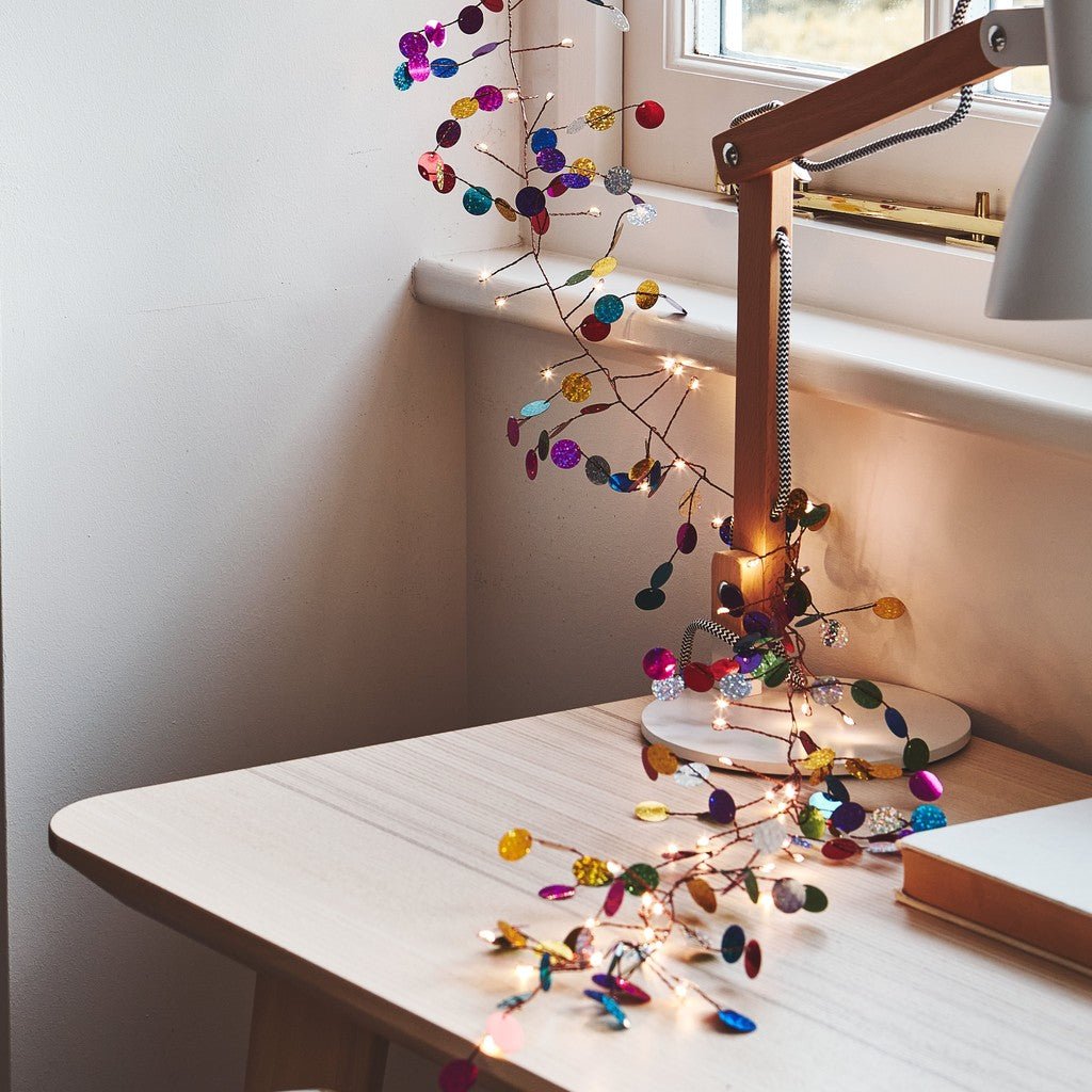 Confetti Fairy Lights - sparkle.lighting