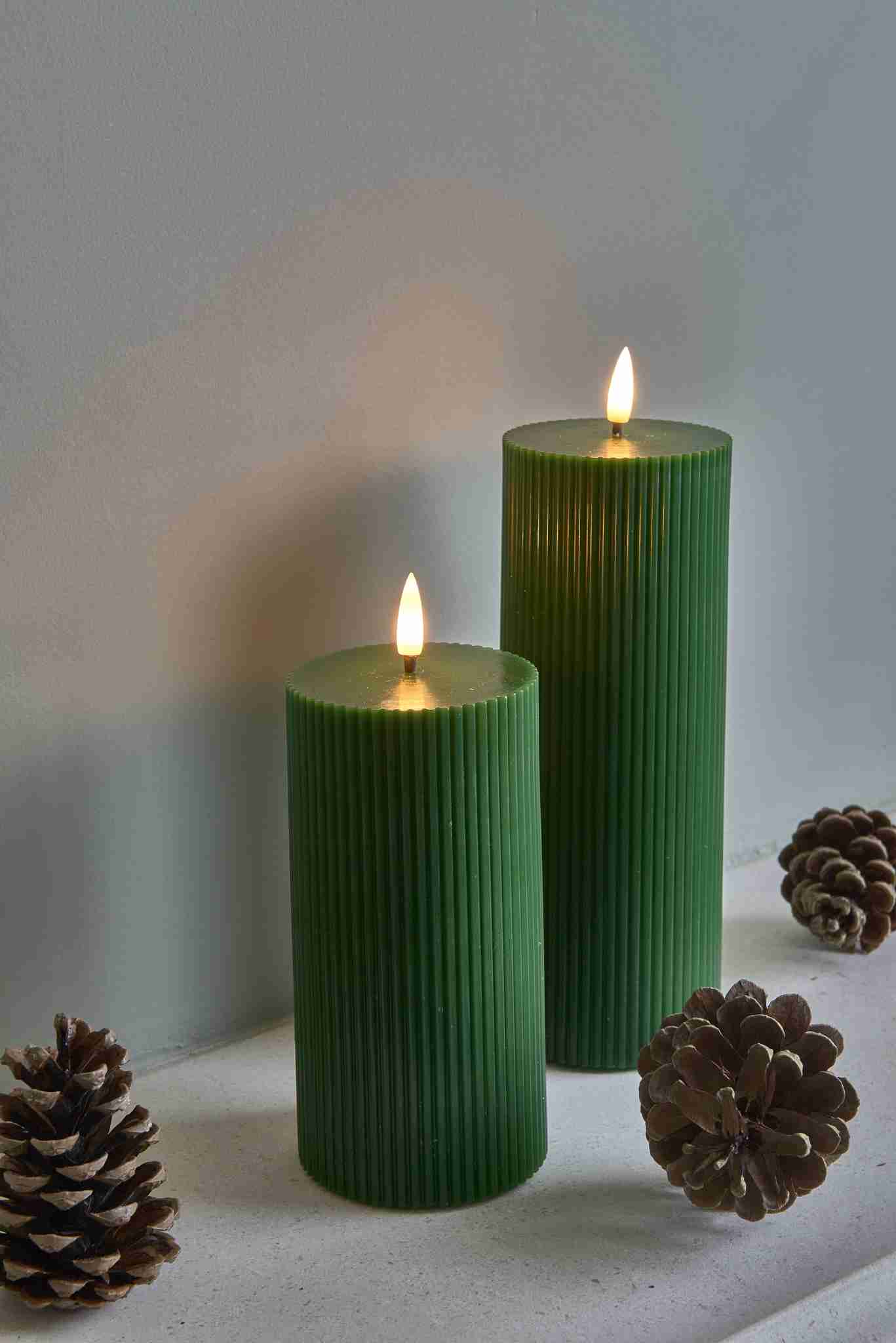 LED Ribbed Pillar Candles - Set of 2 - sparkle.lighting
