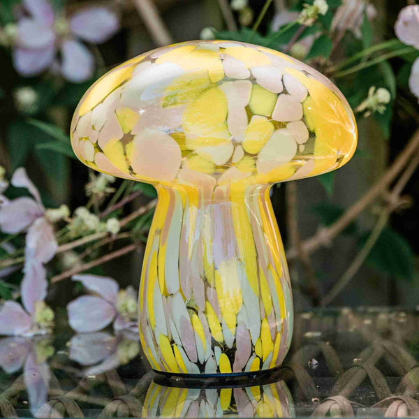 Yellow Mushroom Lamps - sparkle.lighting